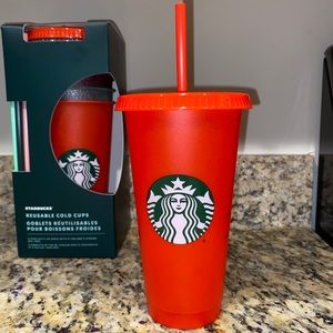Starbucks holiday 2020 red glitter cold cup